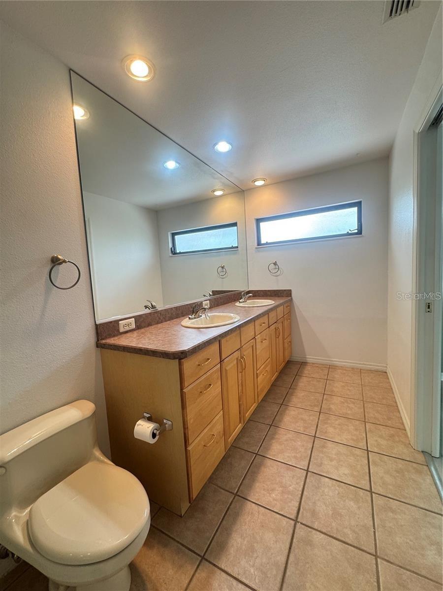 LONGWOOD RUN - Residential Lease