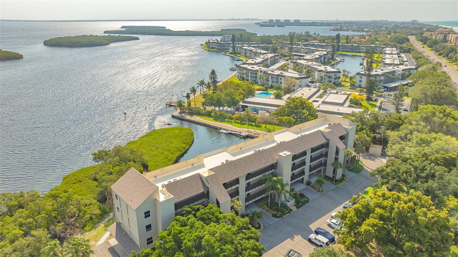 WINDWARD BAY AMD - Residential