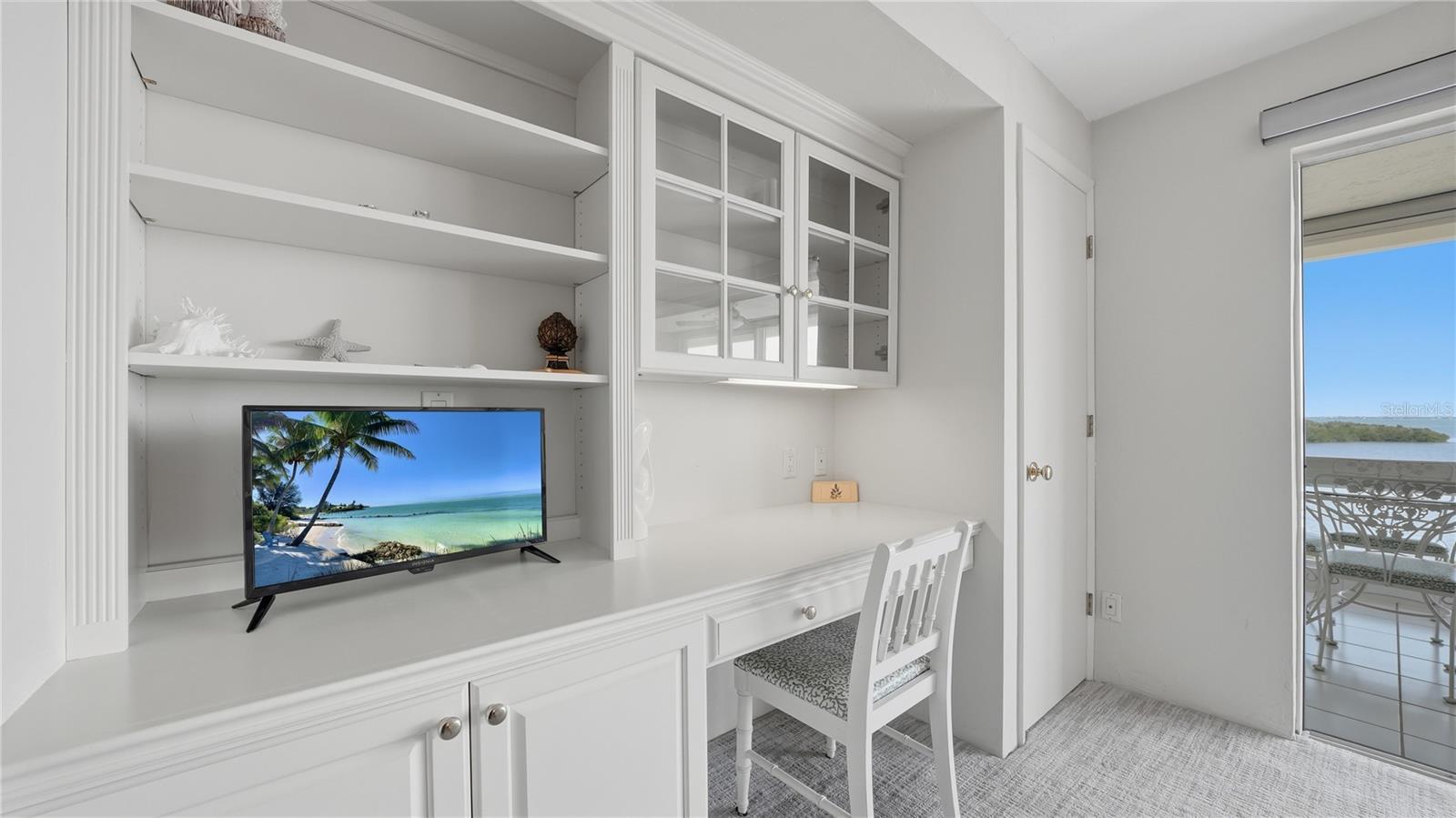 WINDWARD BAY AMD - Residential