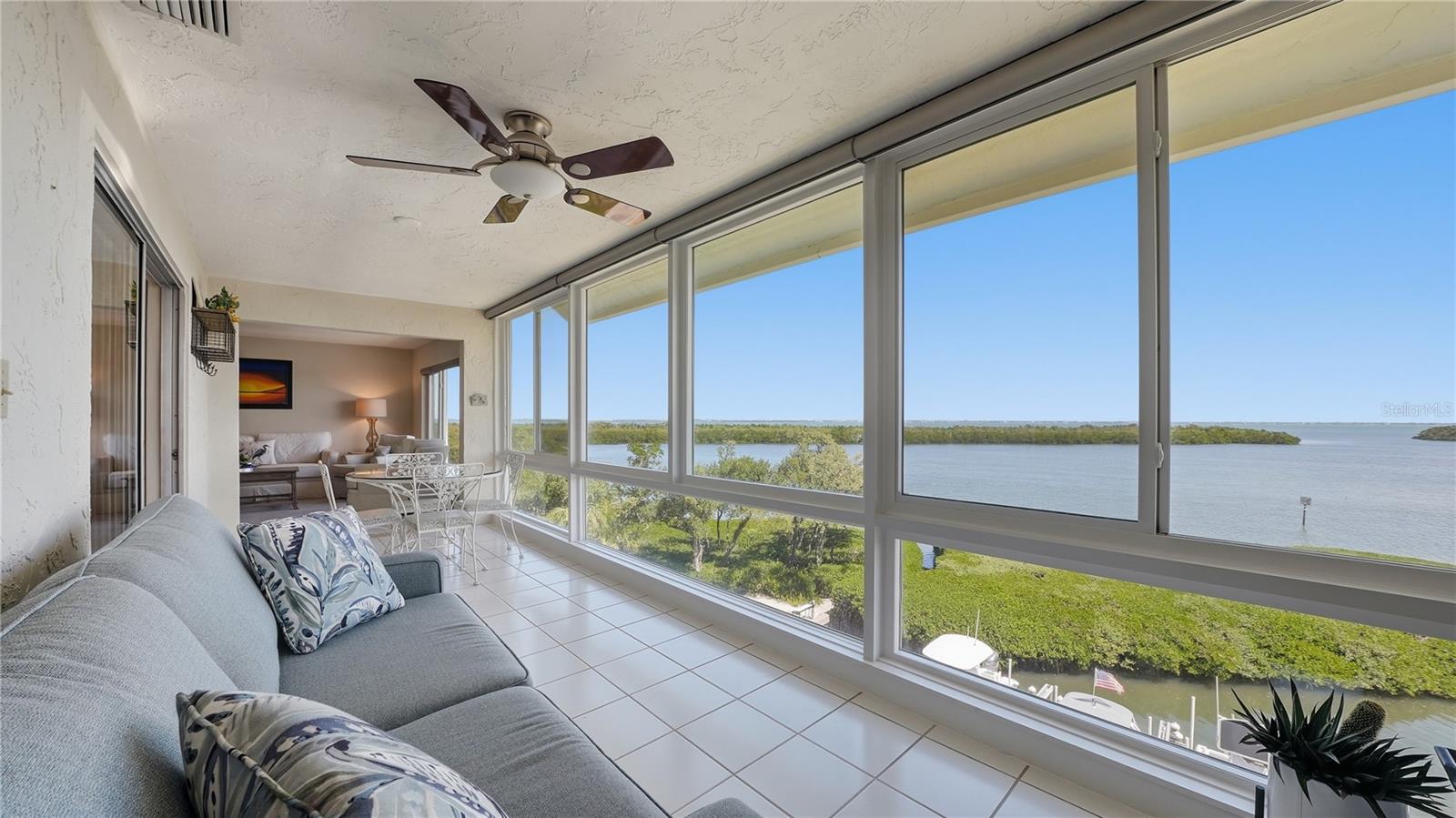 WINDWARD BAY AMD - Residential