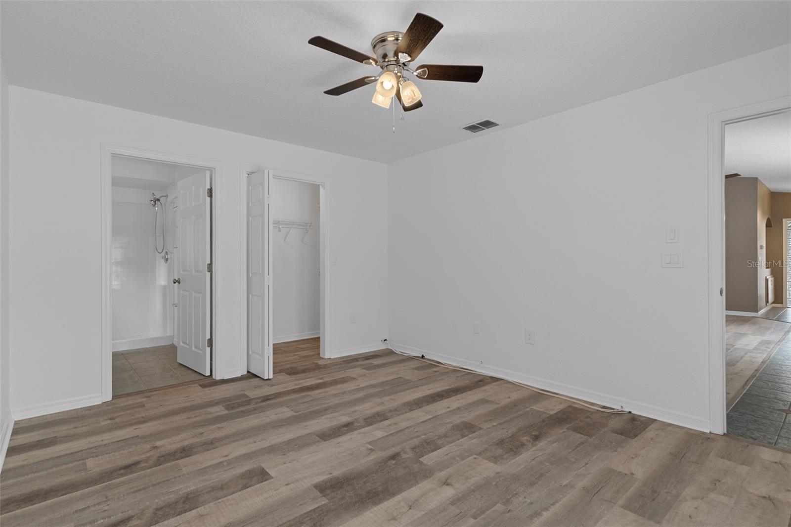SPRING HILL - Residential Income