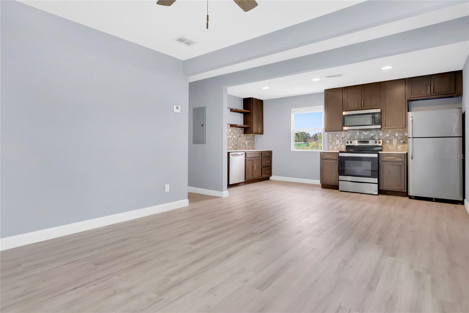 WASHINGTON SHORES 3RD ADD - Residential