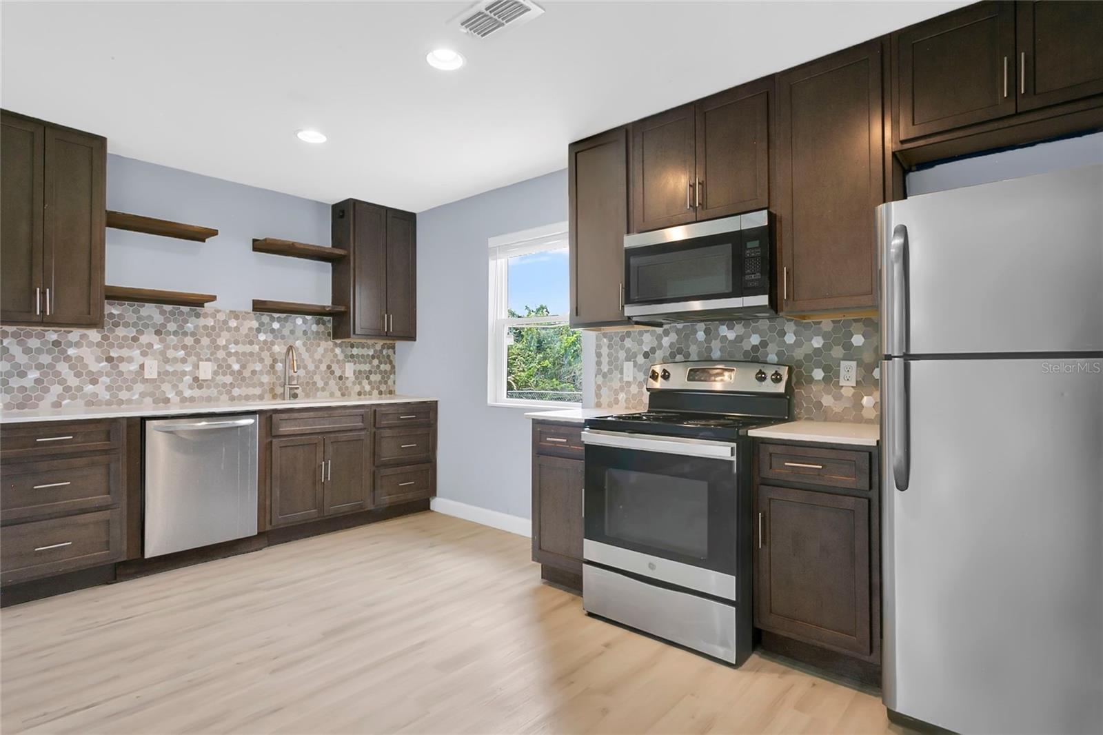 WASHINGTON SHORES 3RD ADD - Residential