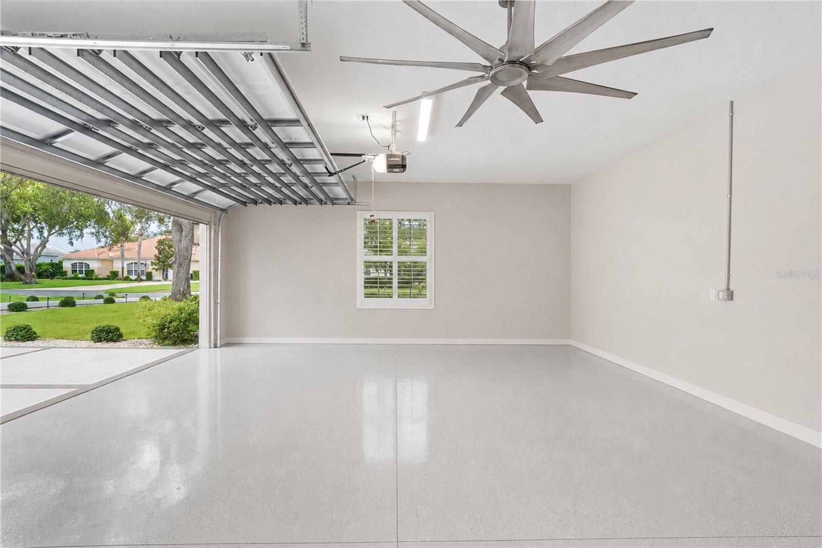 GLEN LAKES - Residential