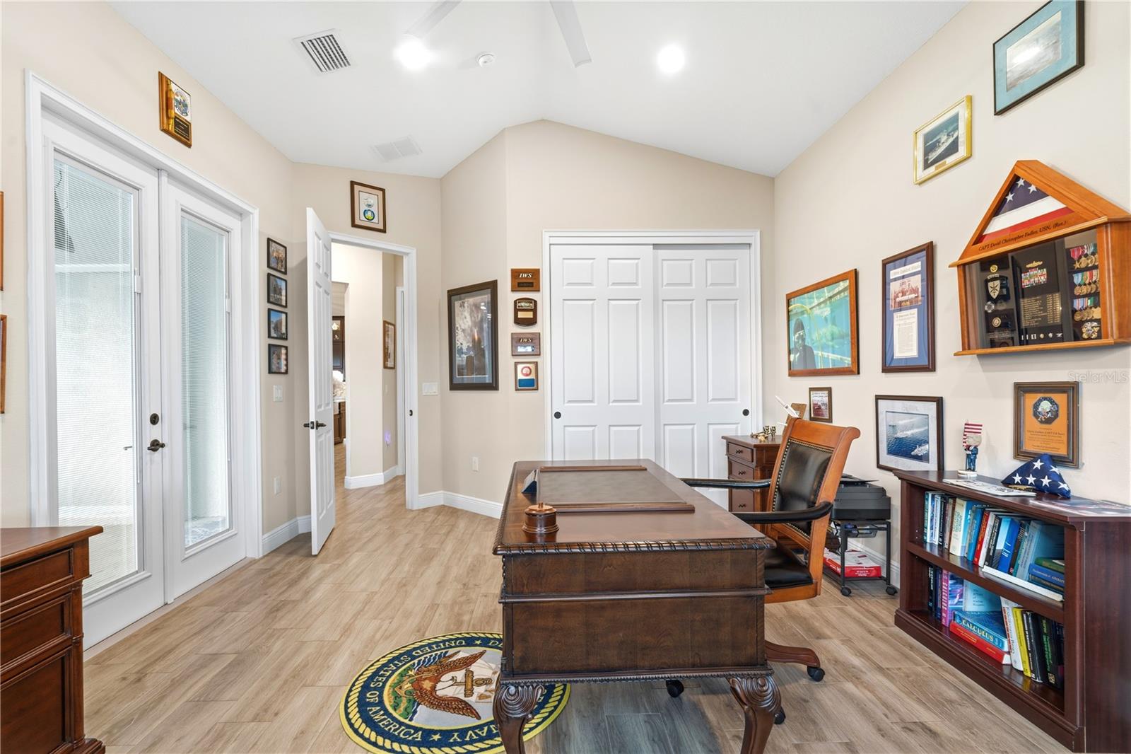 GLEN LAKES - Residential