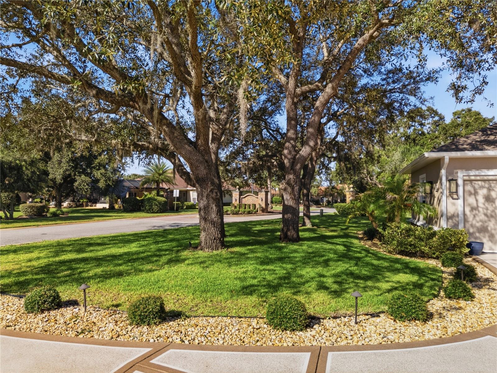 GLEN LAKES - Residential