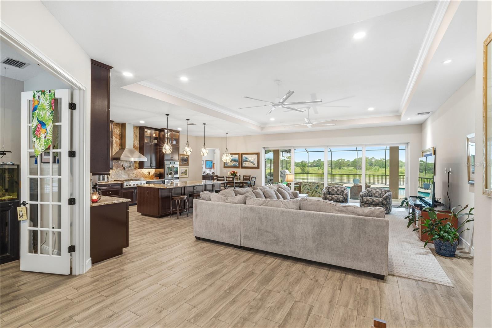 GLEN LAKES - Residential