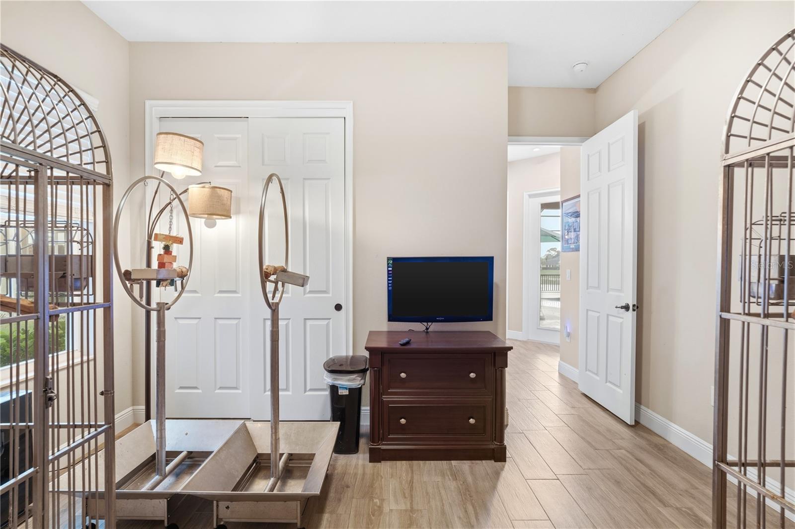 GLEN LAKES - Residential