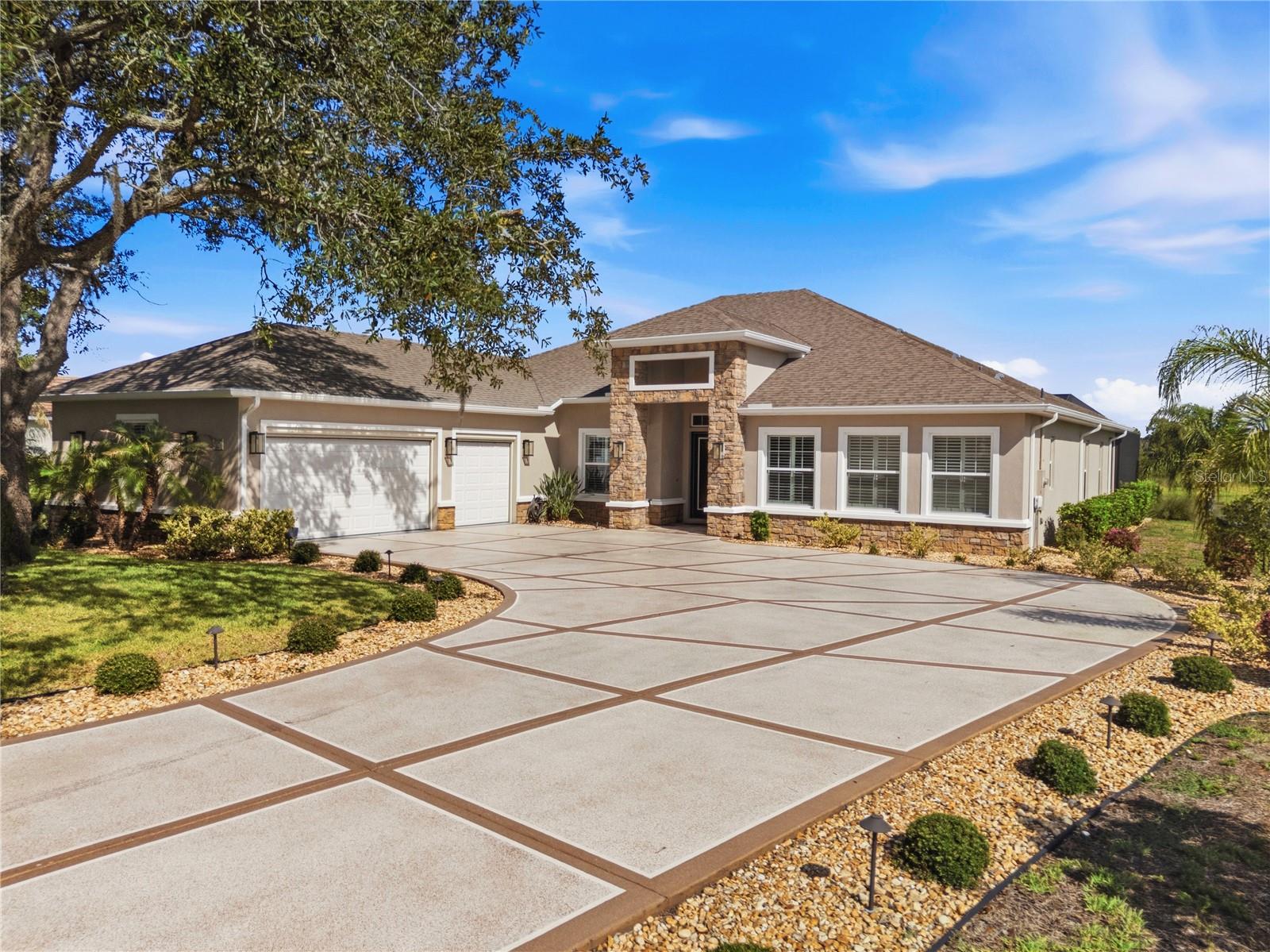 GLEN LAKES - Residential