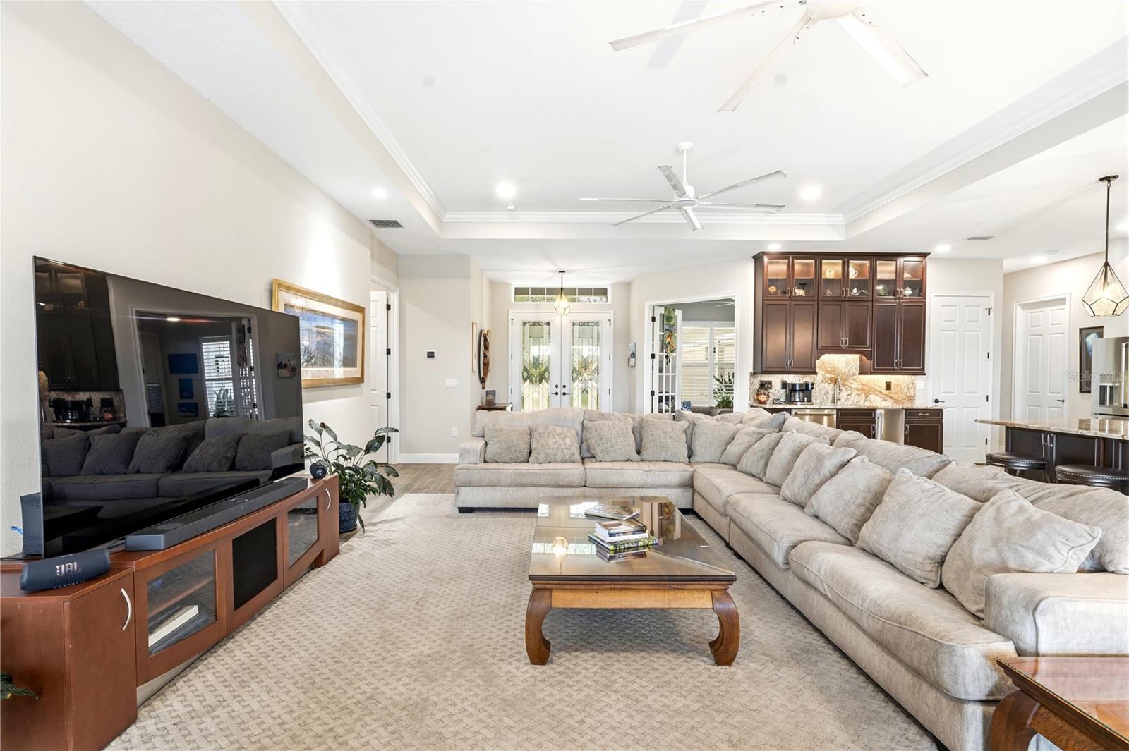 GLEN LAKES - Residential