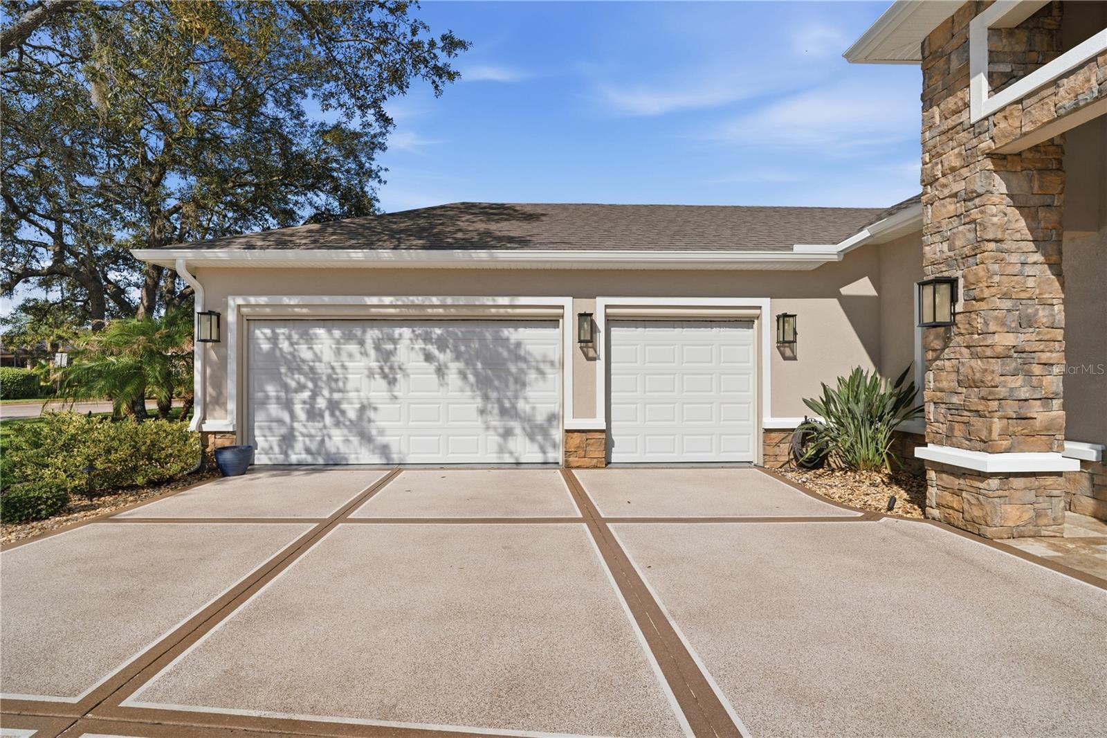 GLEN LAKES - Residential