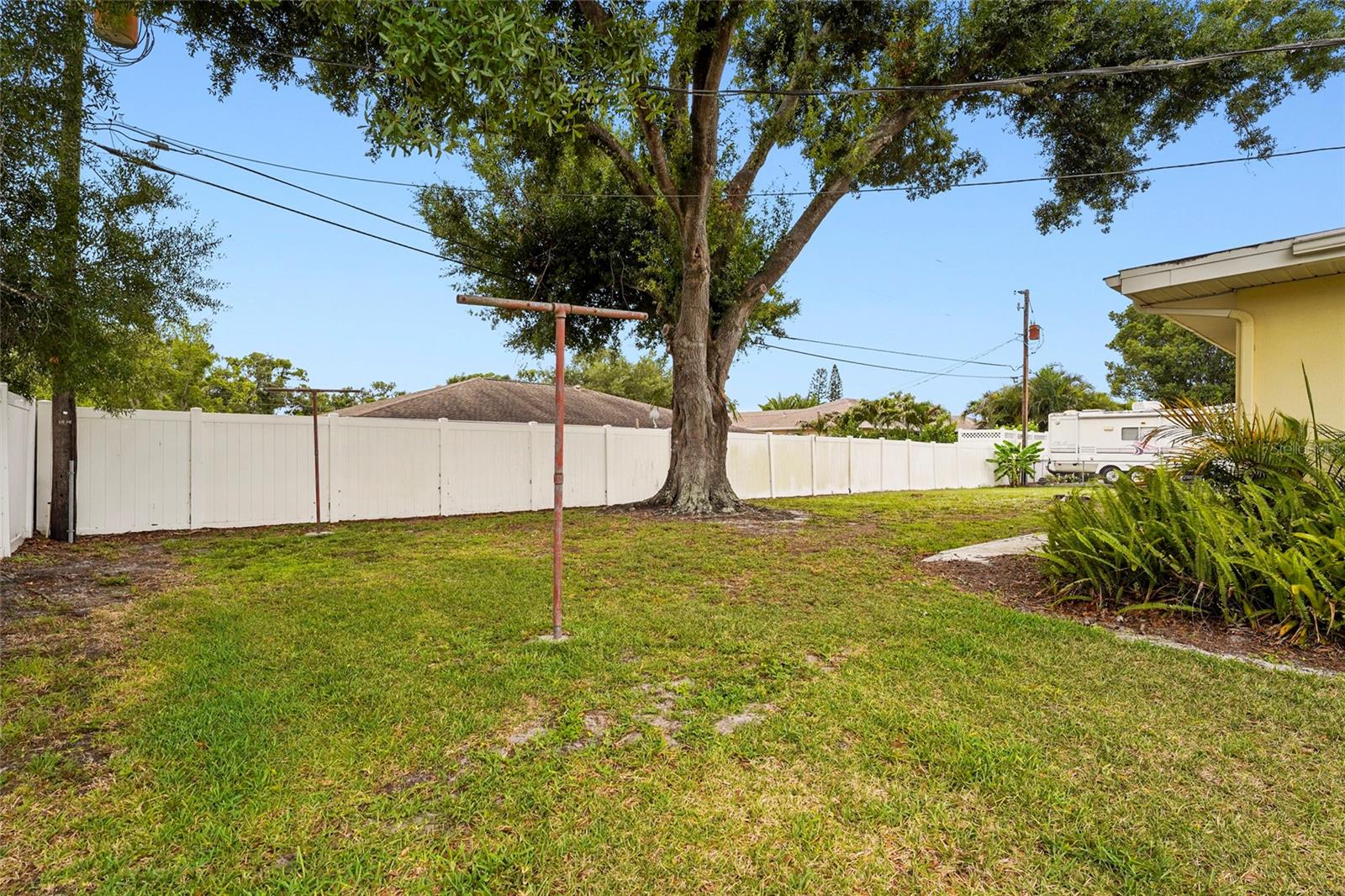 WHITFIELD COUNTRY CLUB HEIGHTS UN 5 - Residential