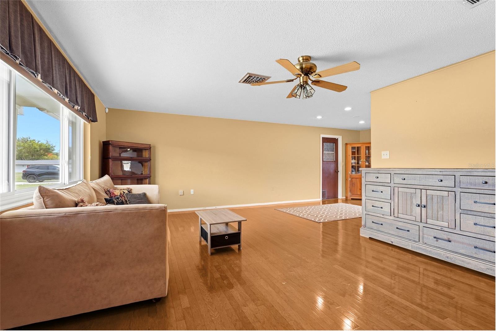 WHITFIELD COUNTRY CLUB HEIGHTS UN 5 - Residential
