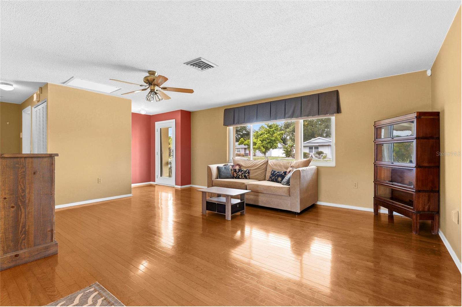 WHITFIELD COUNTRY CLUB HEIGHTS UN 5 - Residential