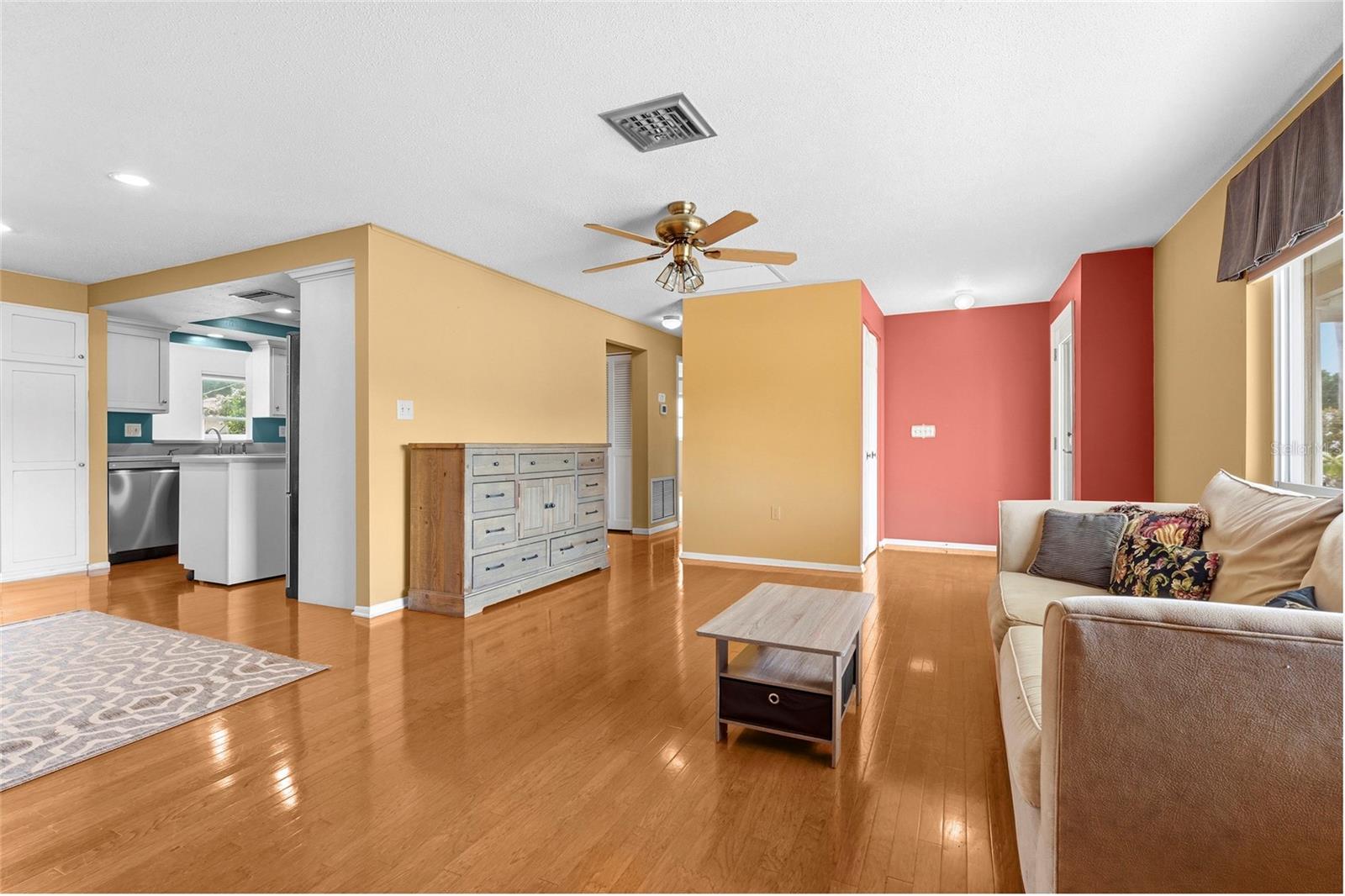WHITFIELD COUNTRY CLUB HEIGHTS UN 5 - Residential