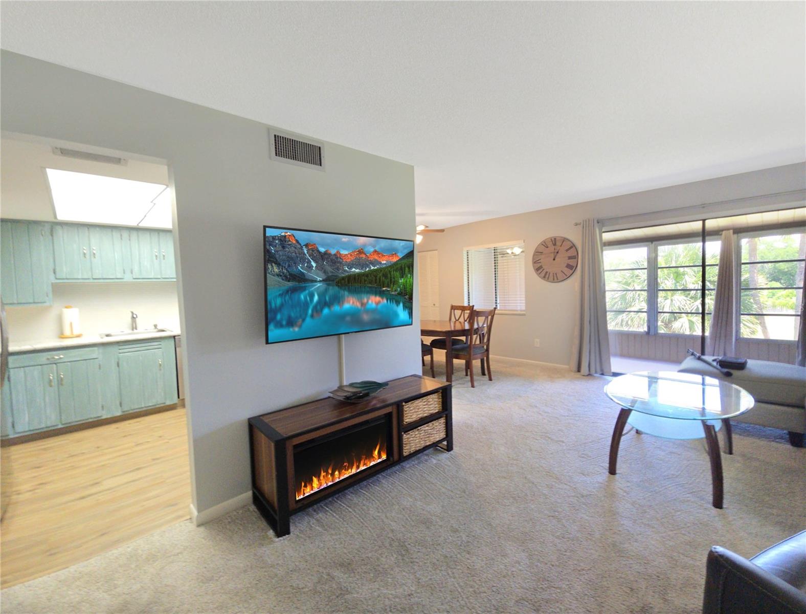 TWIN LAKES VILLAGE EAST CONDO - Residential