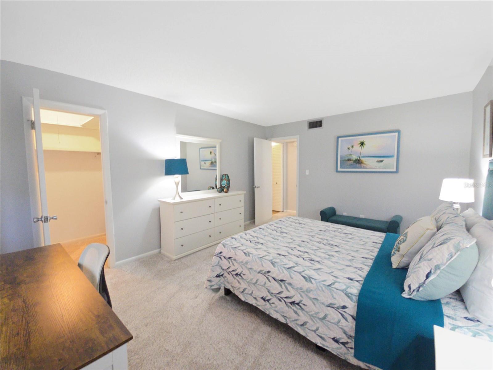TWIN LAKES VILLAGE EAST CONDO - Residential