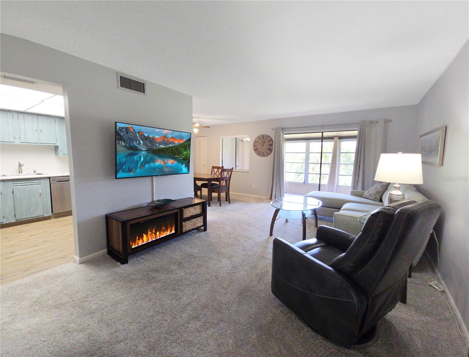 TWIN LAKES VILLAGE EAST CONDO - Residential