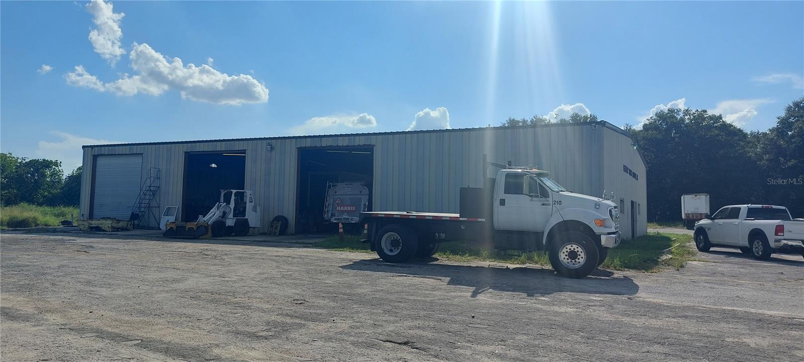 SUNSET HILLS - Commercial Sale