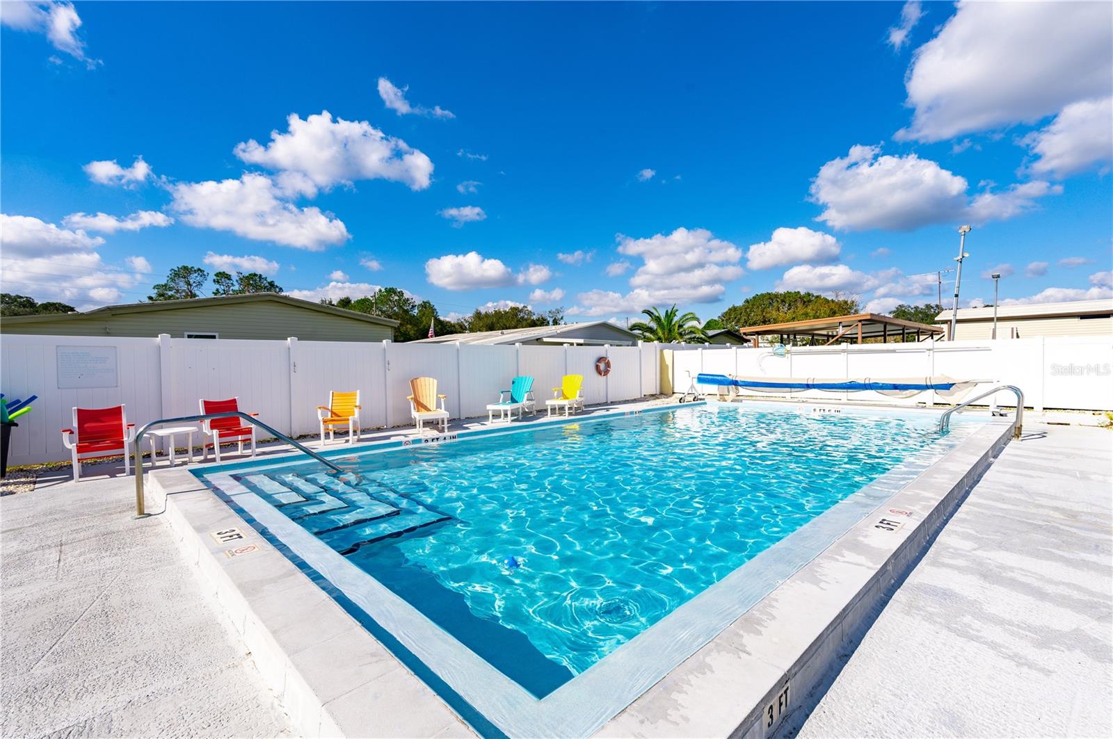 OAKS ROYAL - Residential