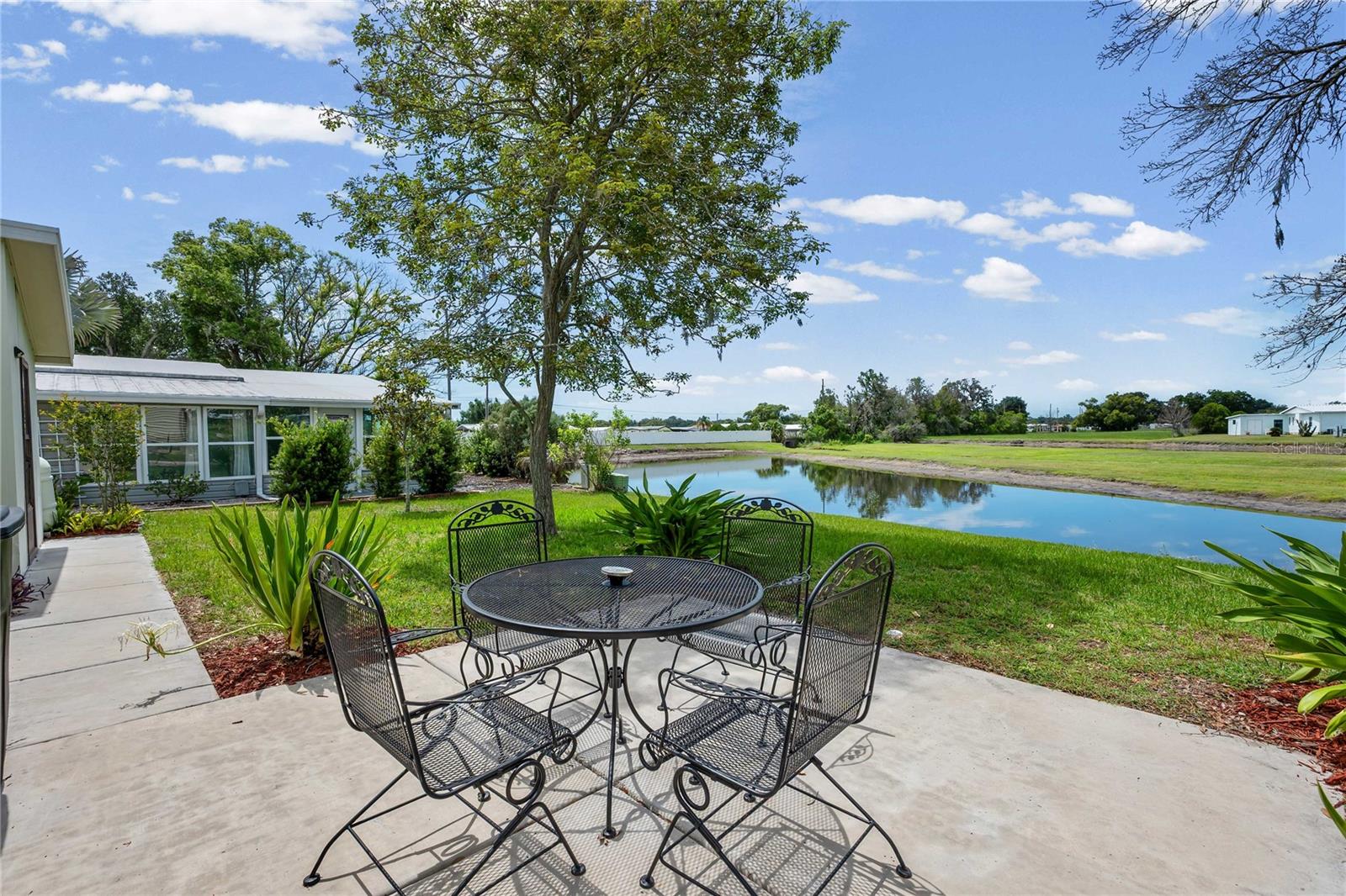 OAKS ROYAL - Residential