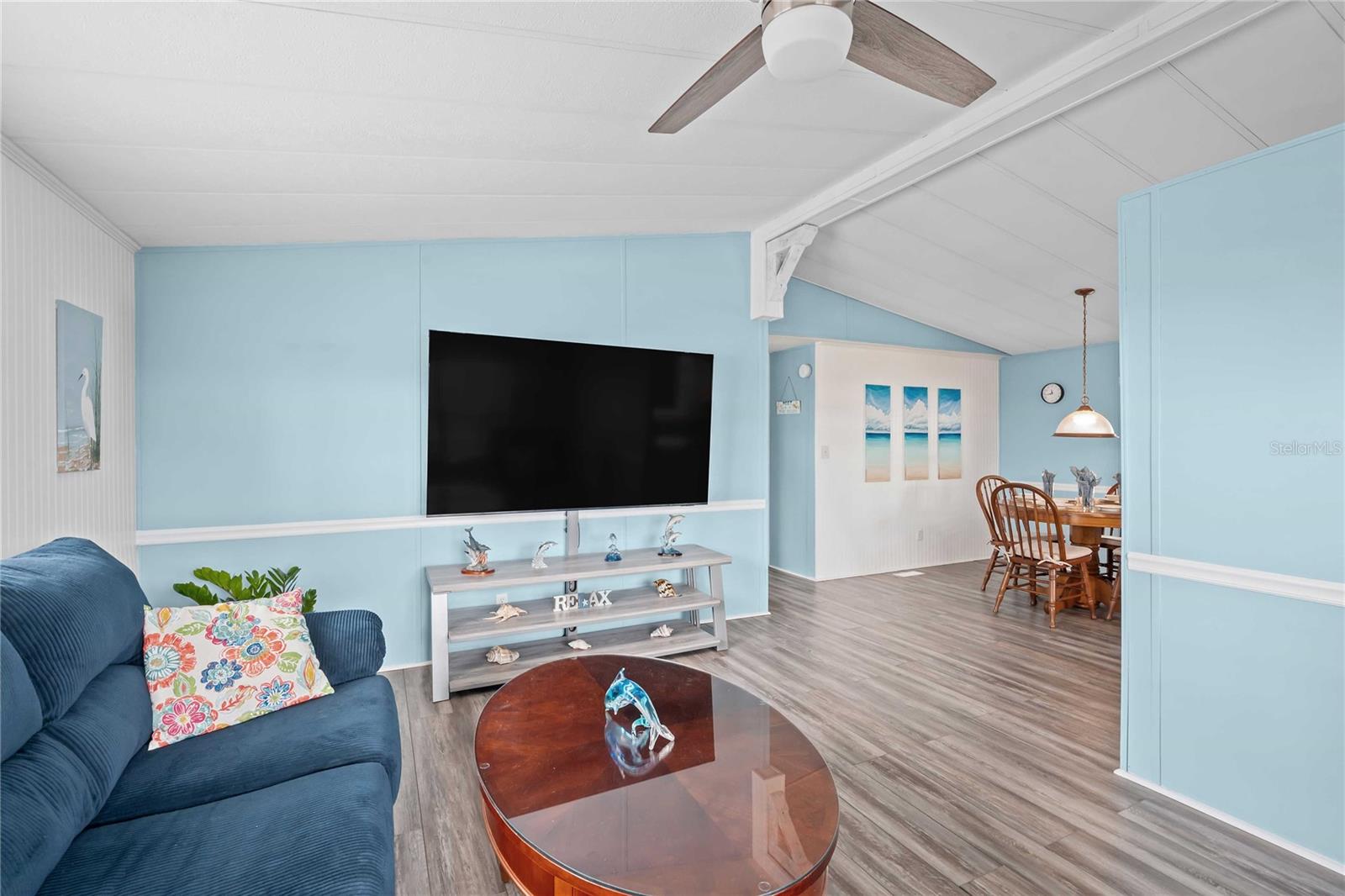 OAKS ROYAL - Residential