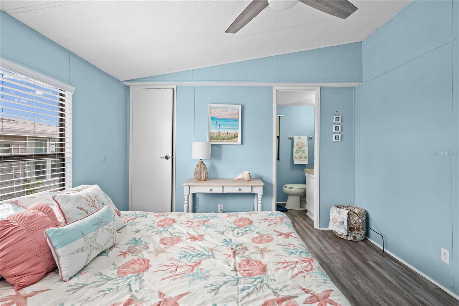 OAKS ROYAL - Residential
