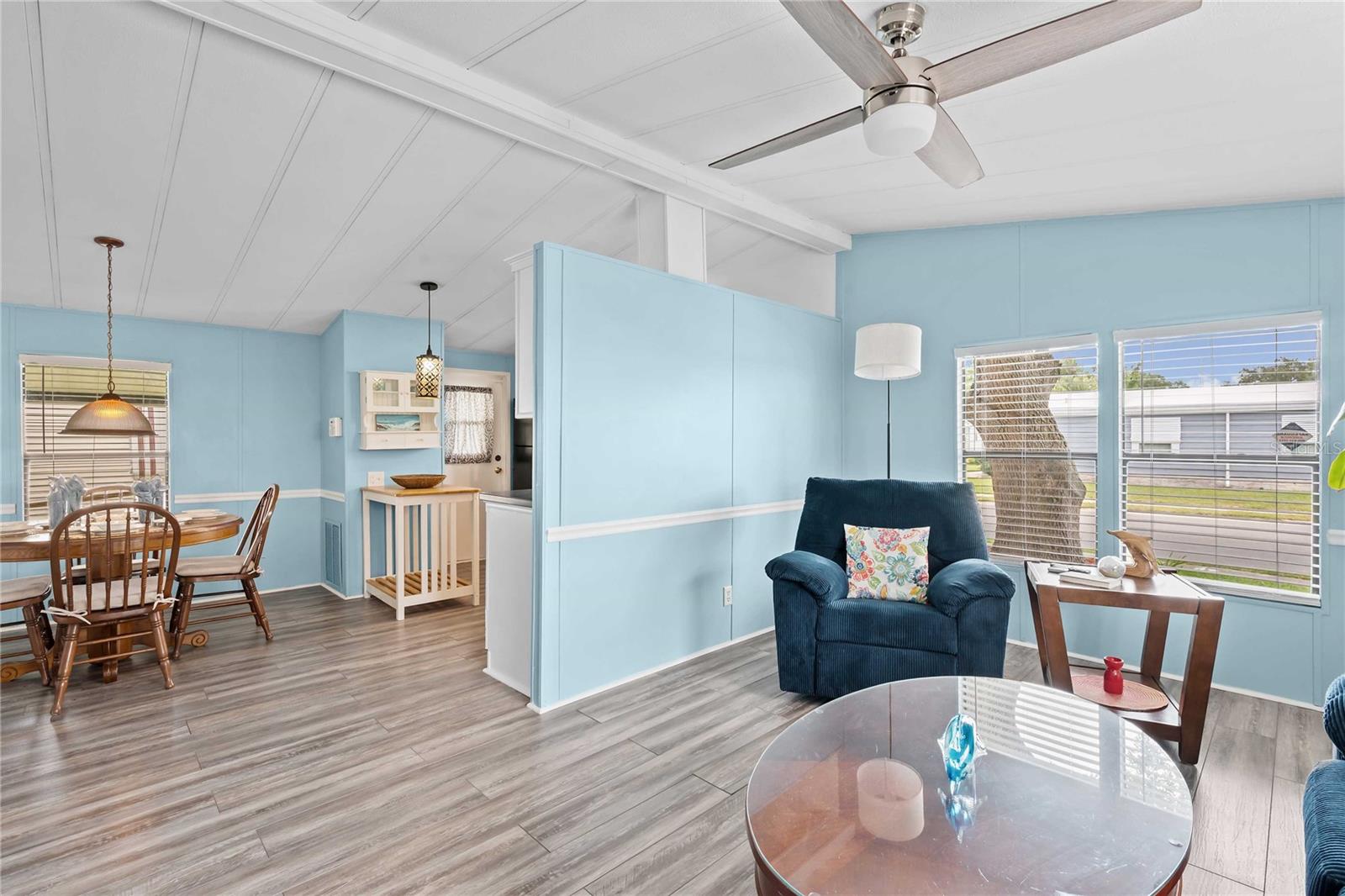 OAKS ROYAL - Residential