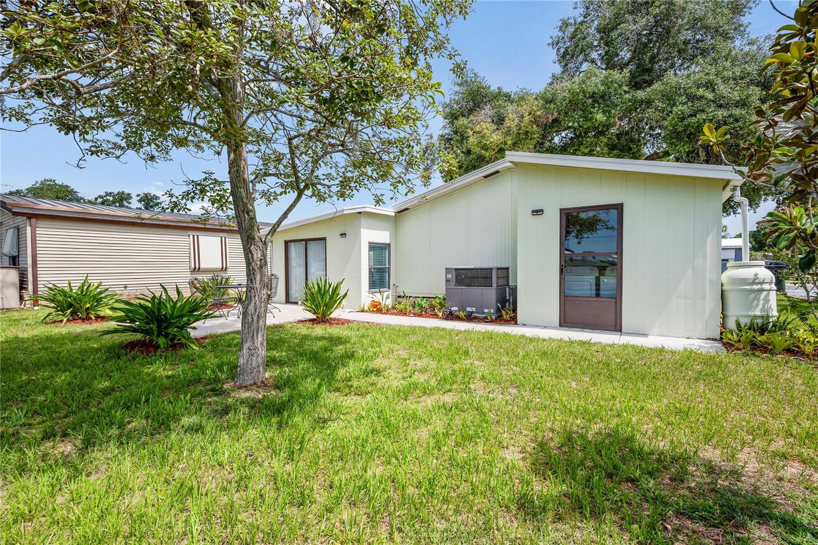 OAKS ROYAL - Residential