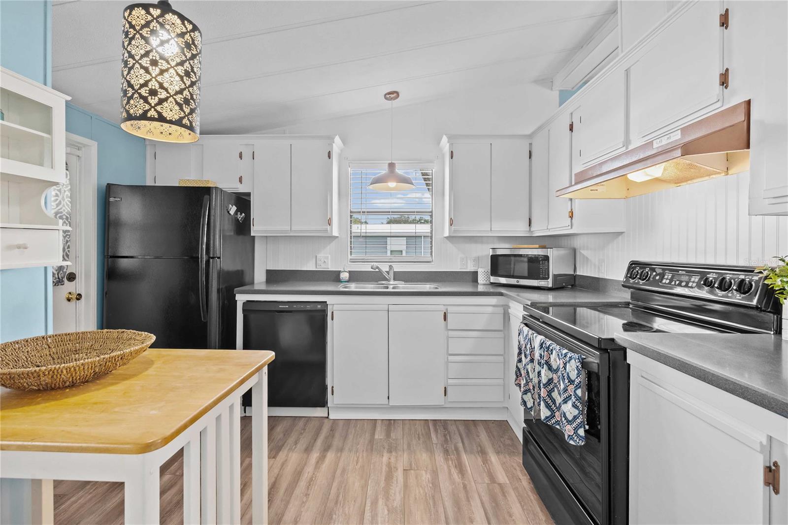 OAKS ROYAL - Residential