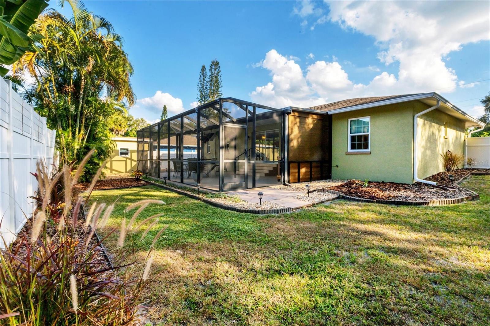 SUNNYBROOK - Residential