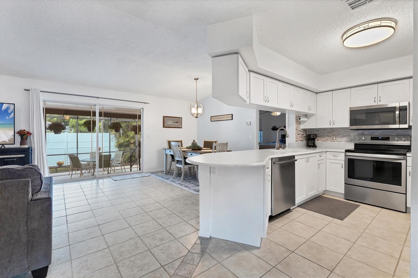 SUNNYBROOK - Residential