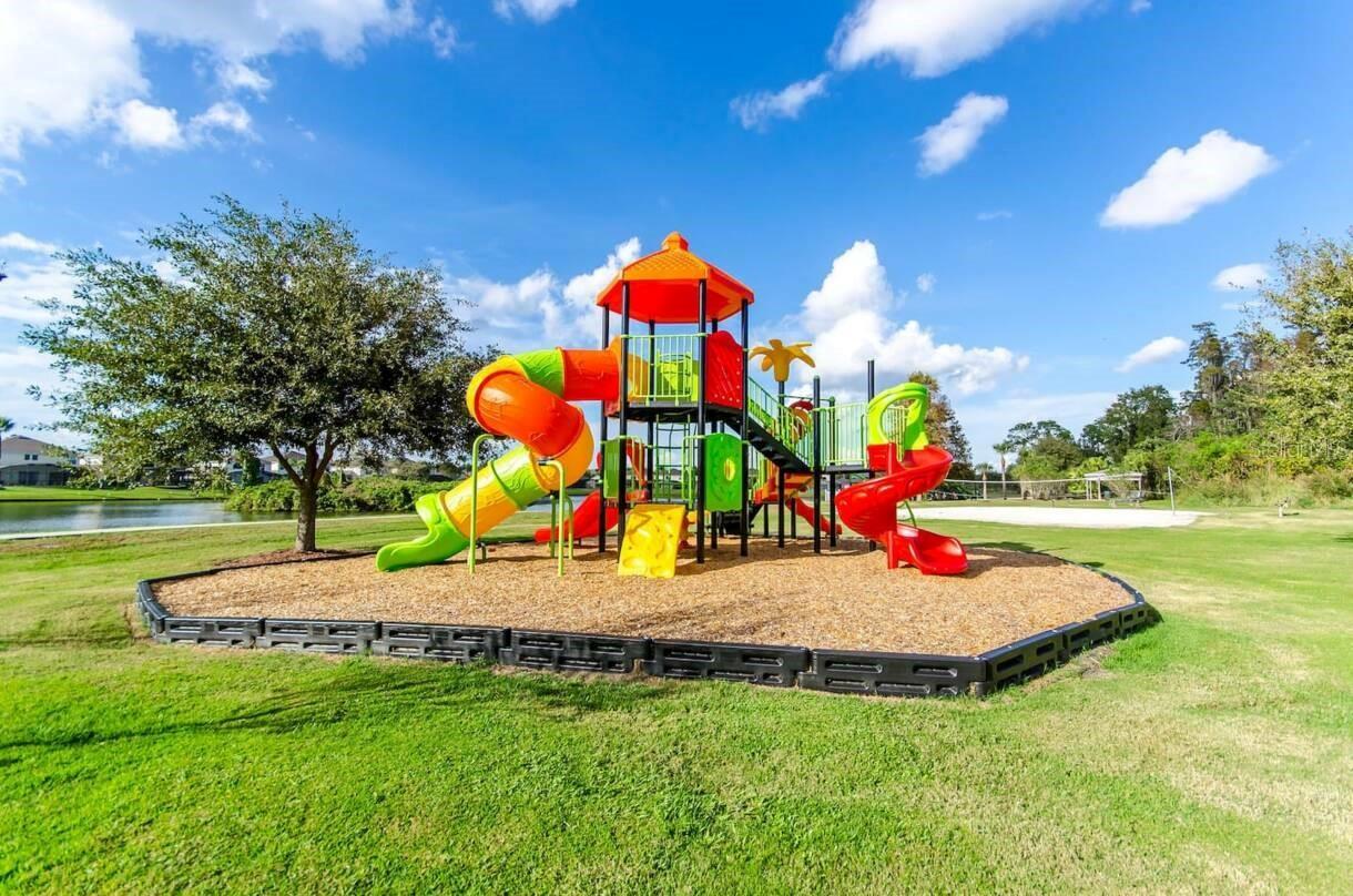 LAKE BERKLEY RESORT VILLAS PH 2 - Residential
