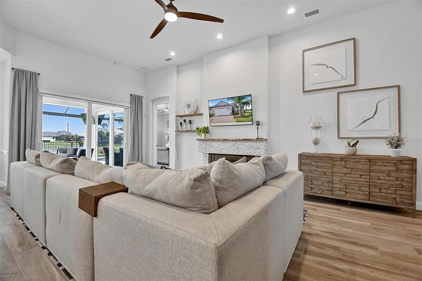 MARINA DEL PALMA - Residential