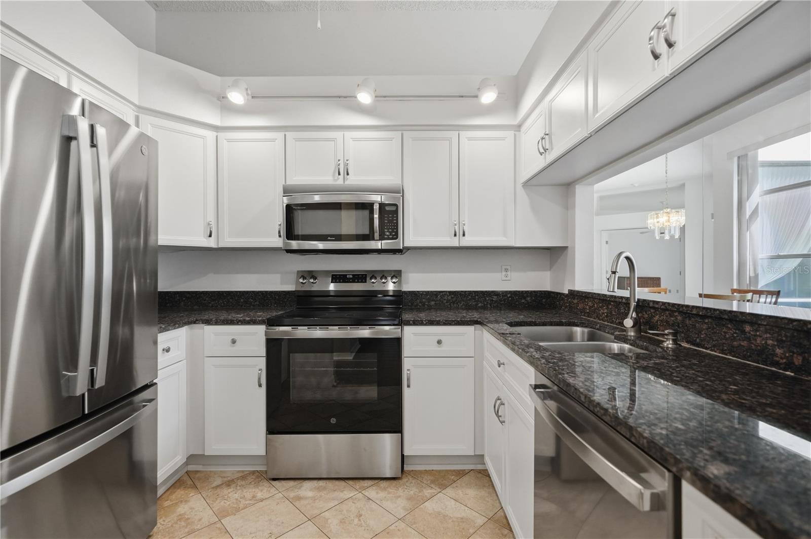 HEATHERWOOD UNIT ONE CONDO - Residential