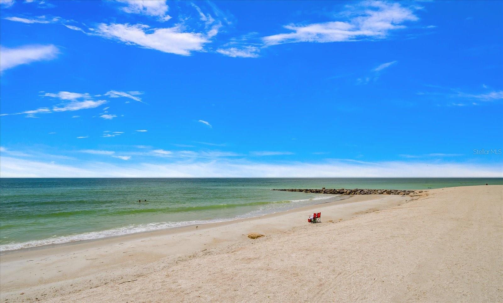 SUNSET BEACH - Land