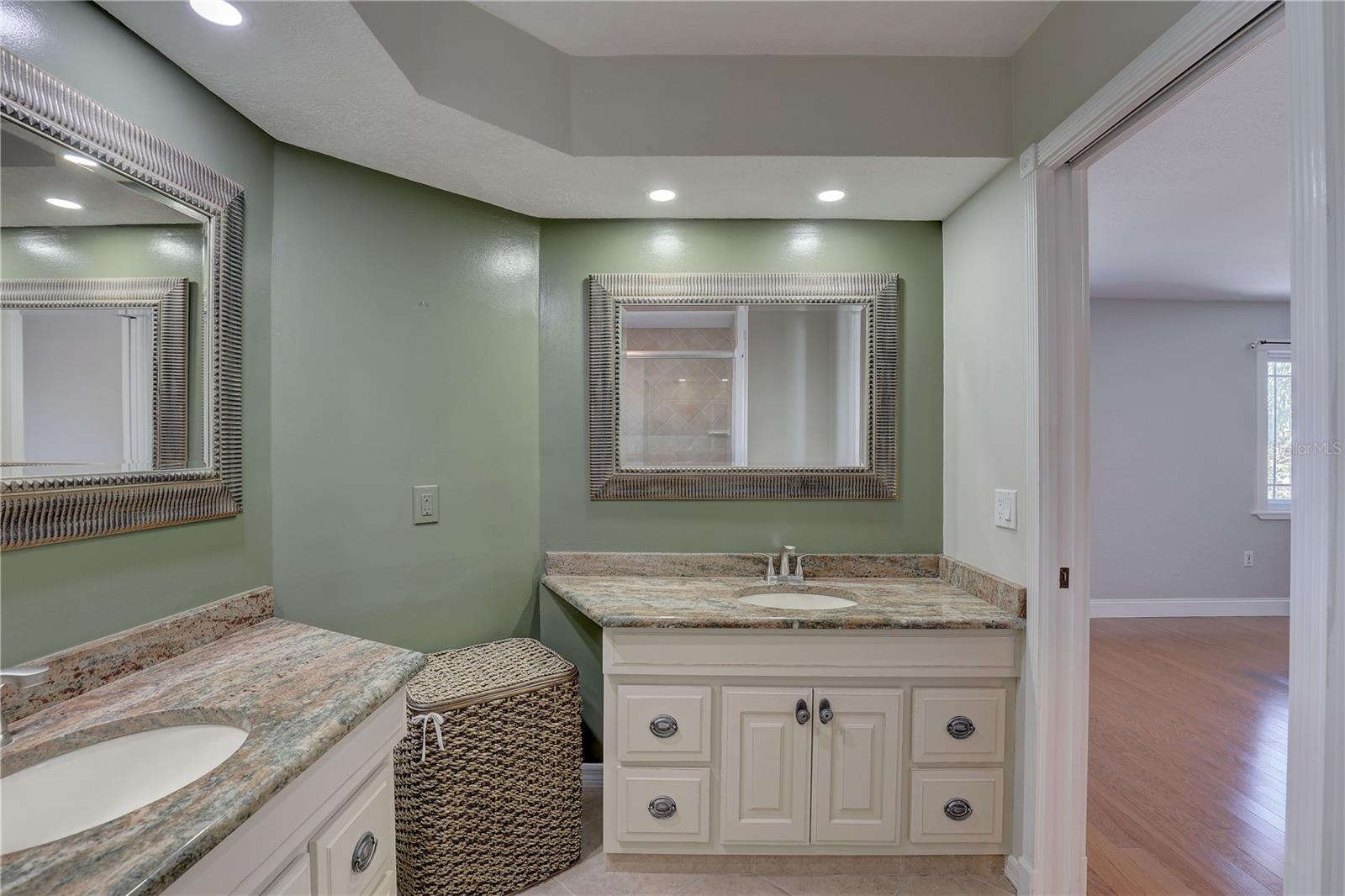 DREW OAKS ESTATES - Residential