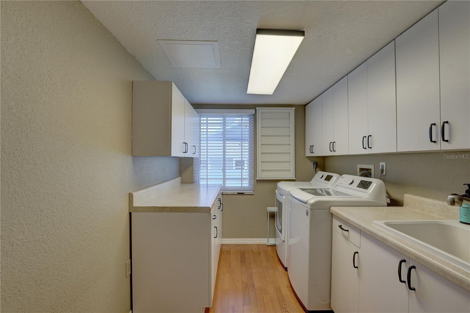 DREW OAKS ESTATES - Residential