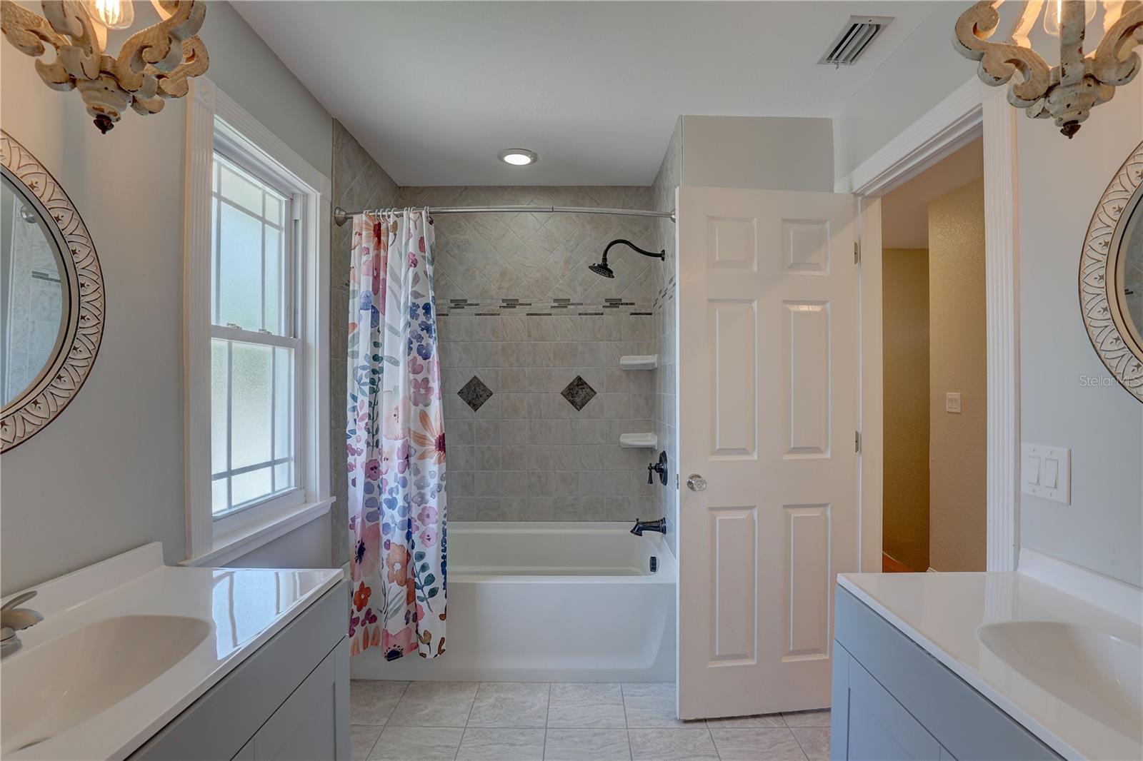 DREW OAKS ESTATES - Residential