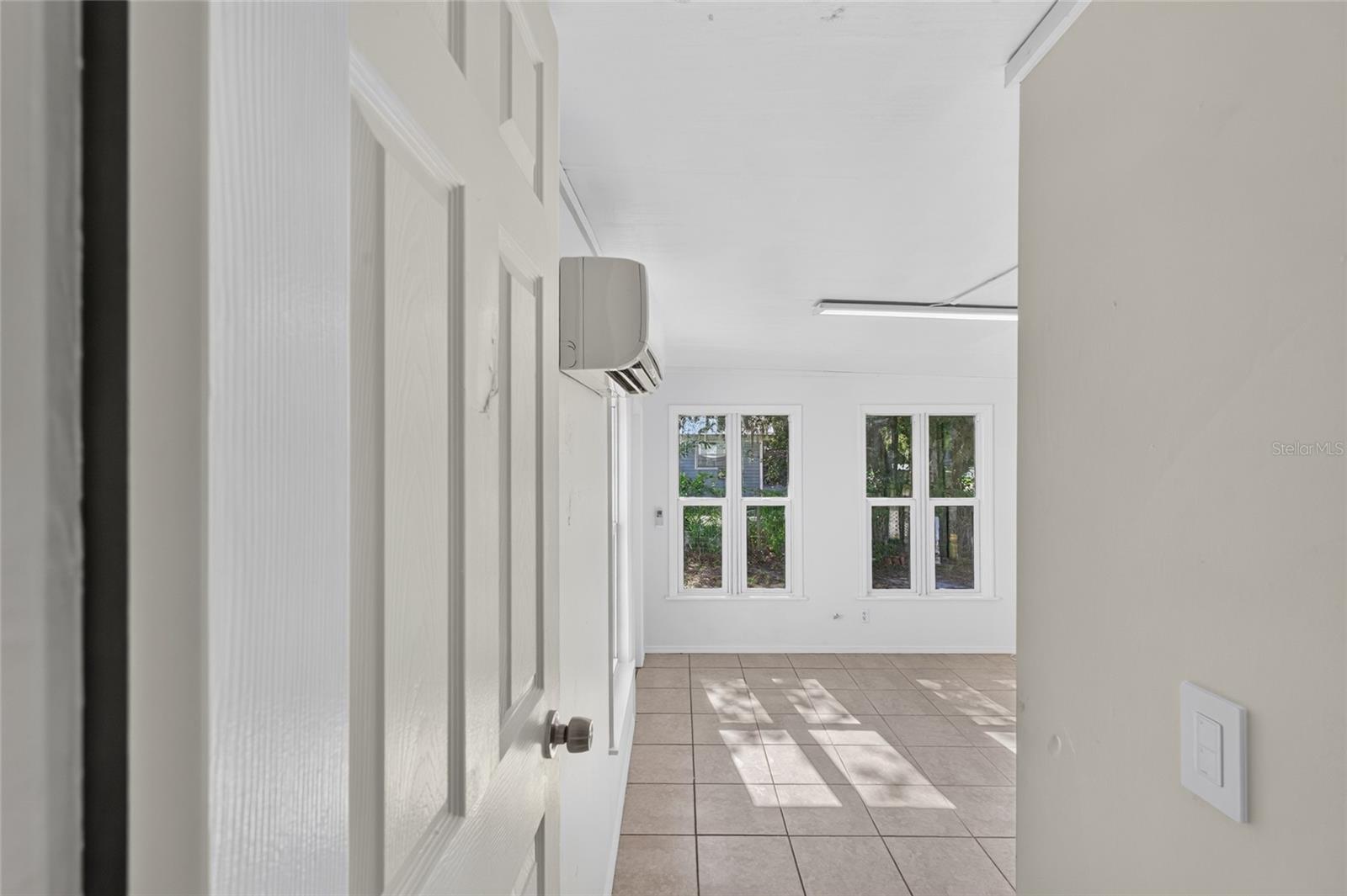 RIVERSIDE PARK - Residential