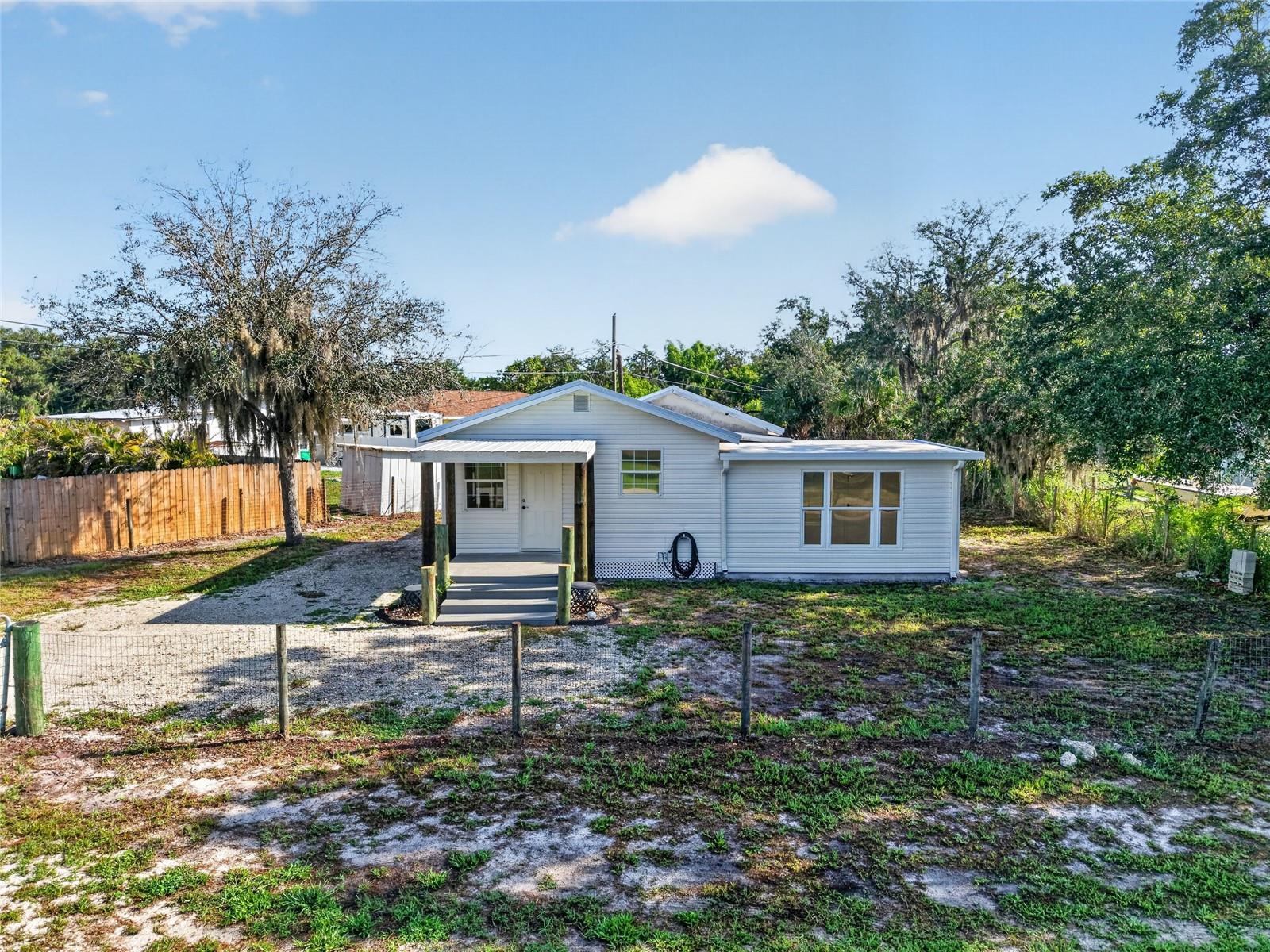 RIVERSIDE PARK - Residential