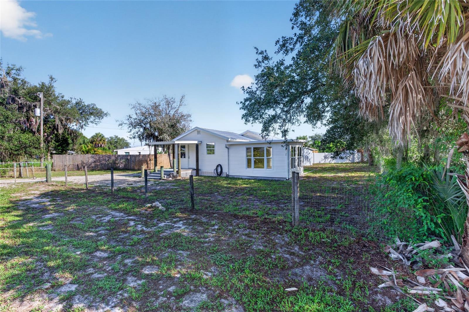 RIVERSIDE PARK - Residential