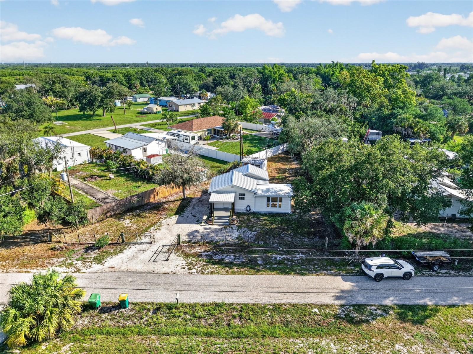RIVERSIDE PARK - Residential