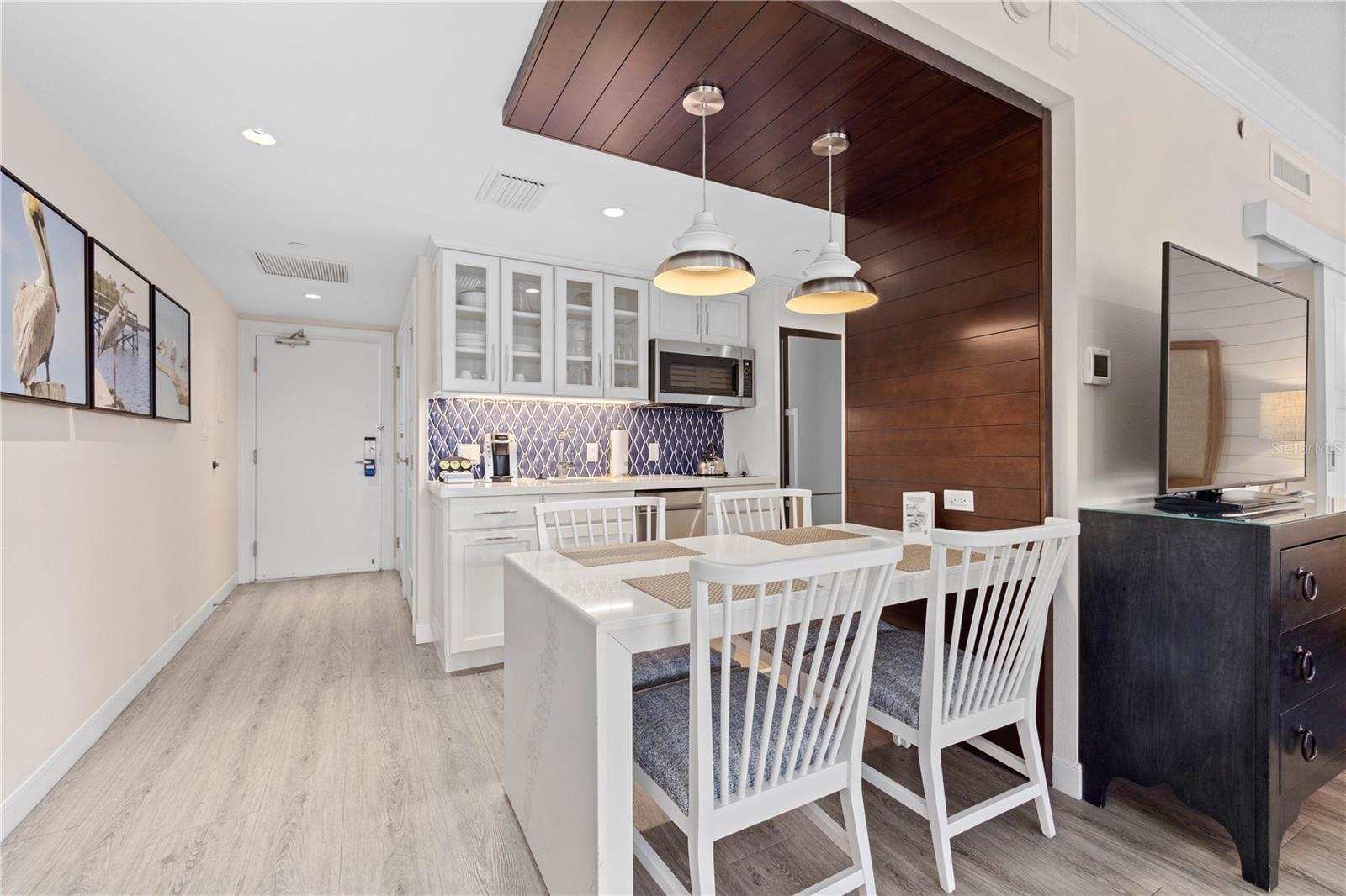INN ON THE BEACH PH II - Residential