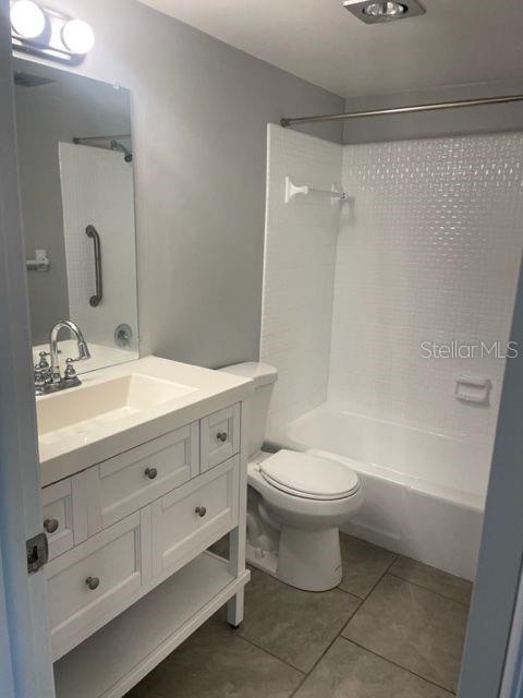 LAKE BELLEAIR SUB - Residential Lease