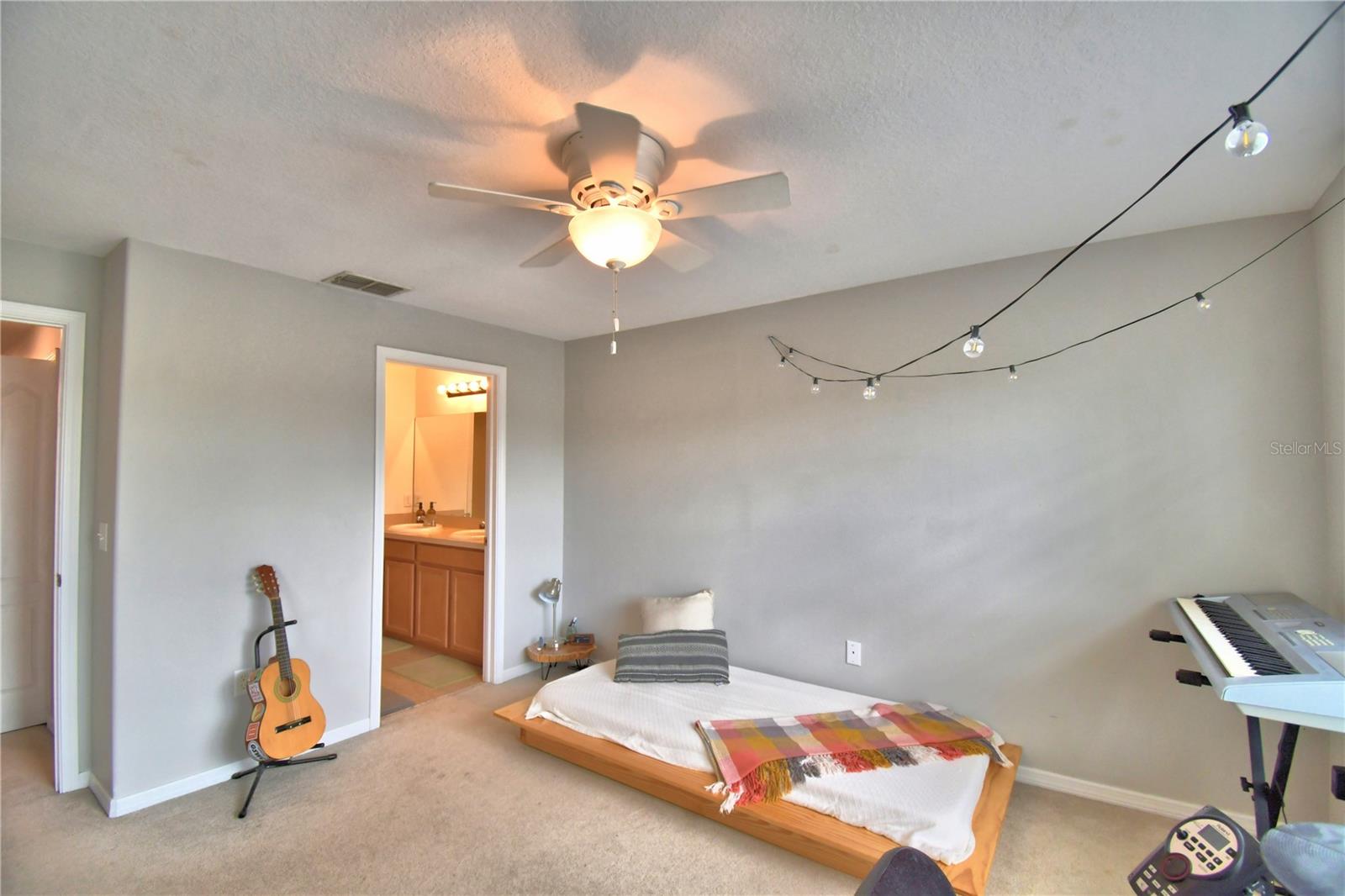 AUTUMNWOOD GROVE - Residential