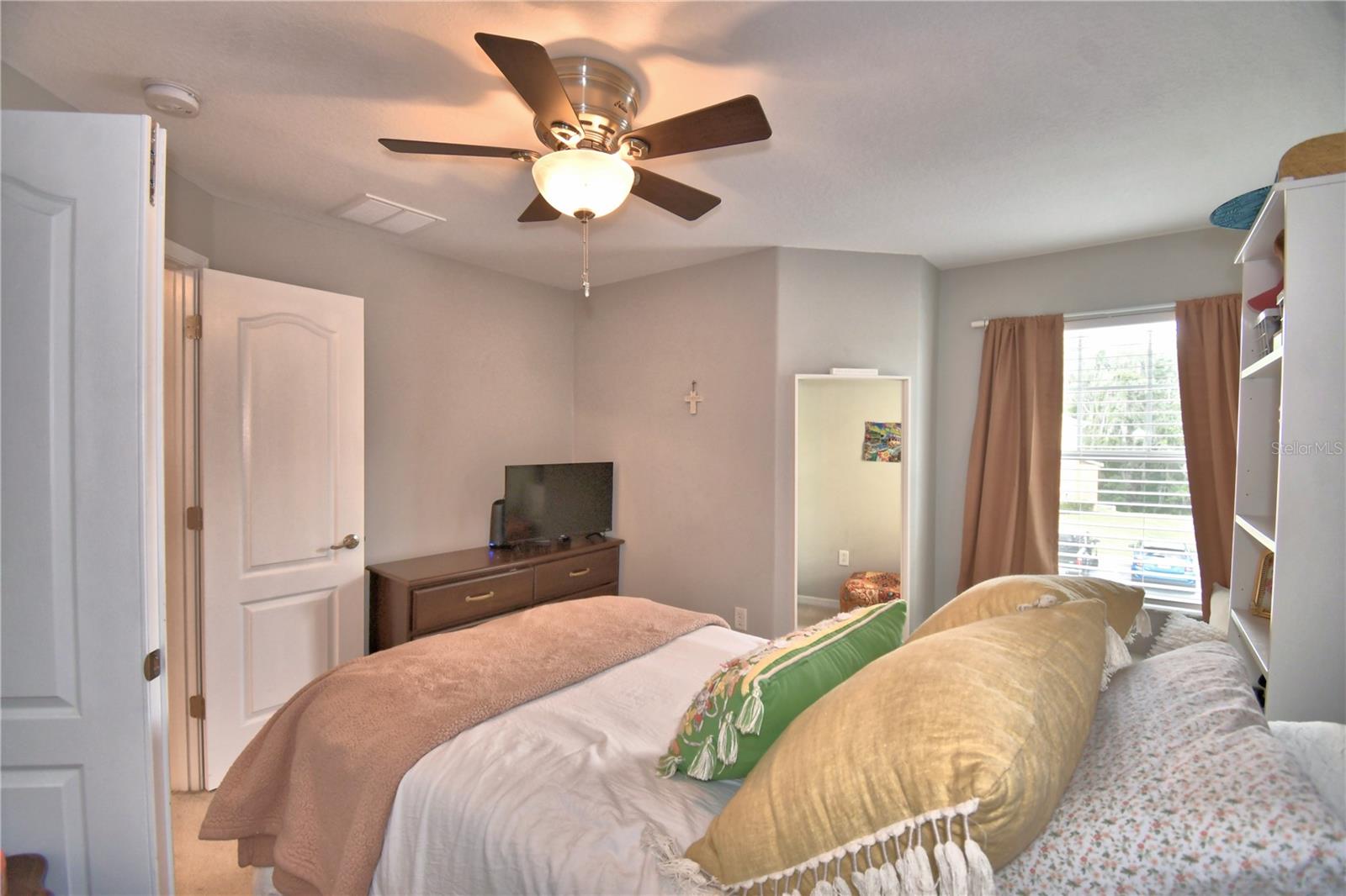 AUTUMNWOOD GROVE - Residential