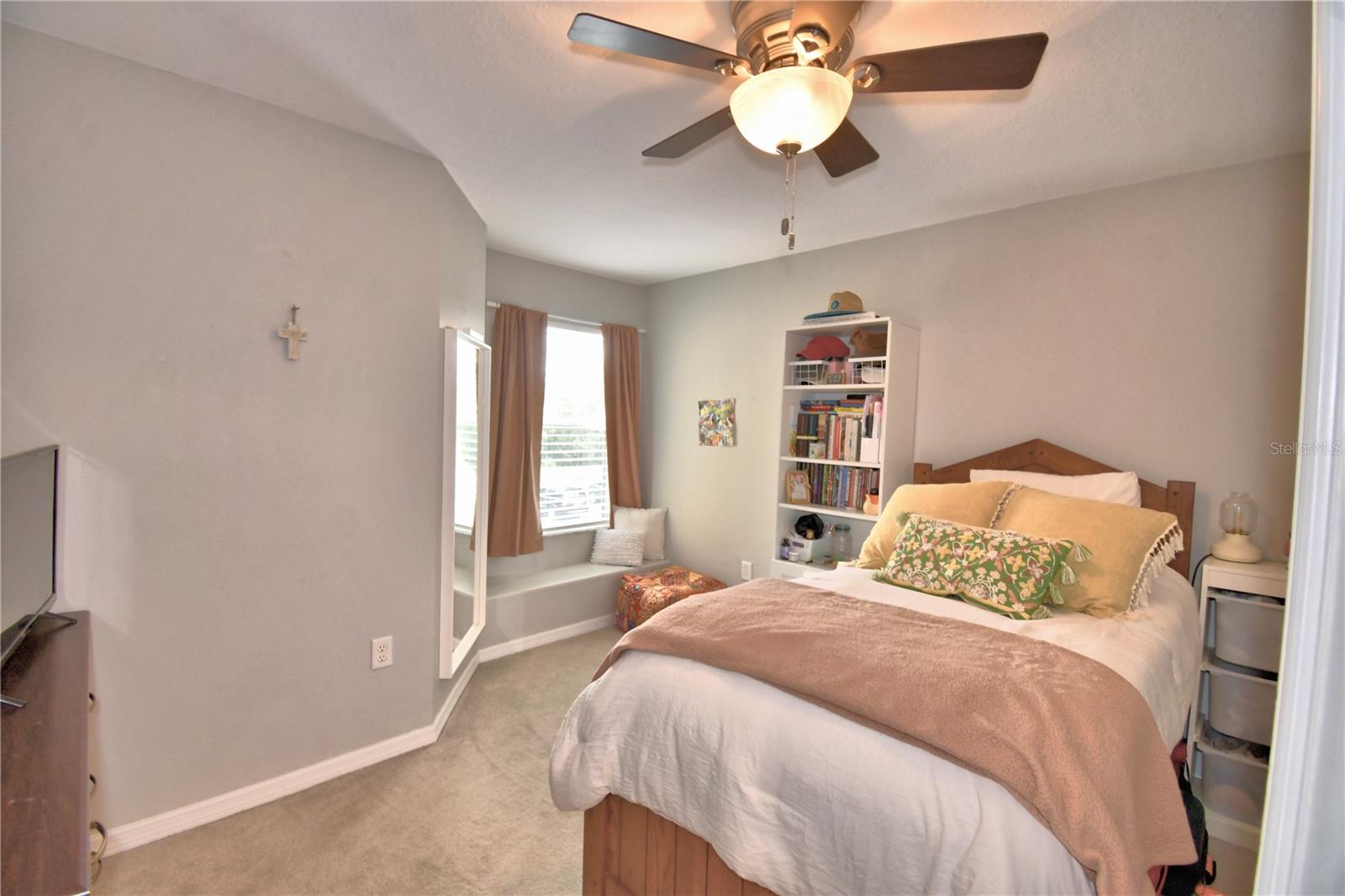 AUTUMNWOOD GROVE - Residential
