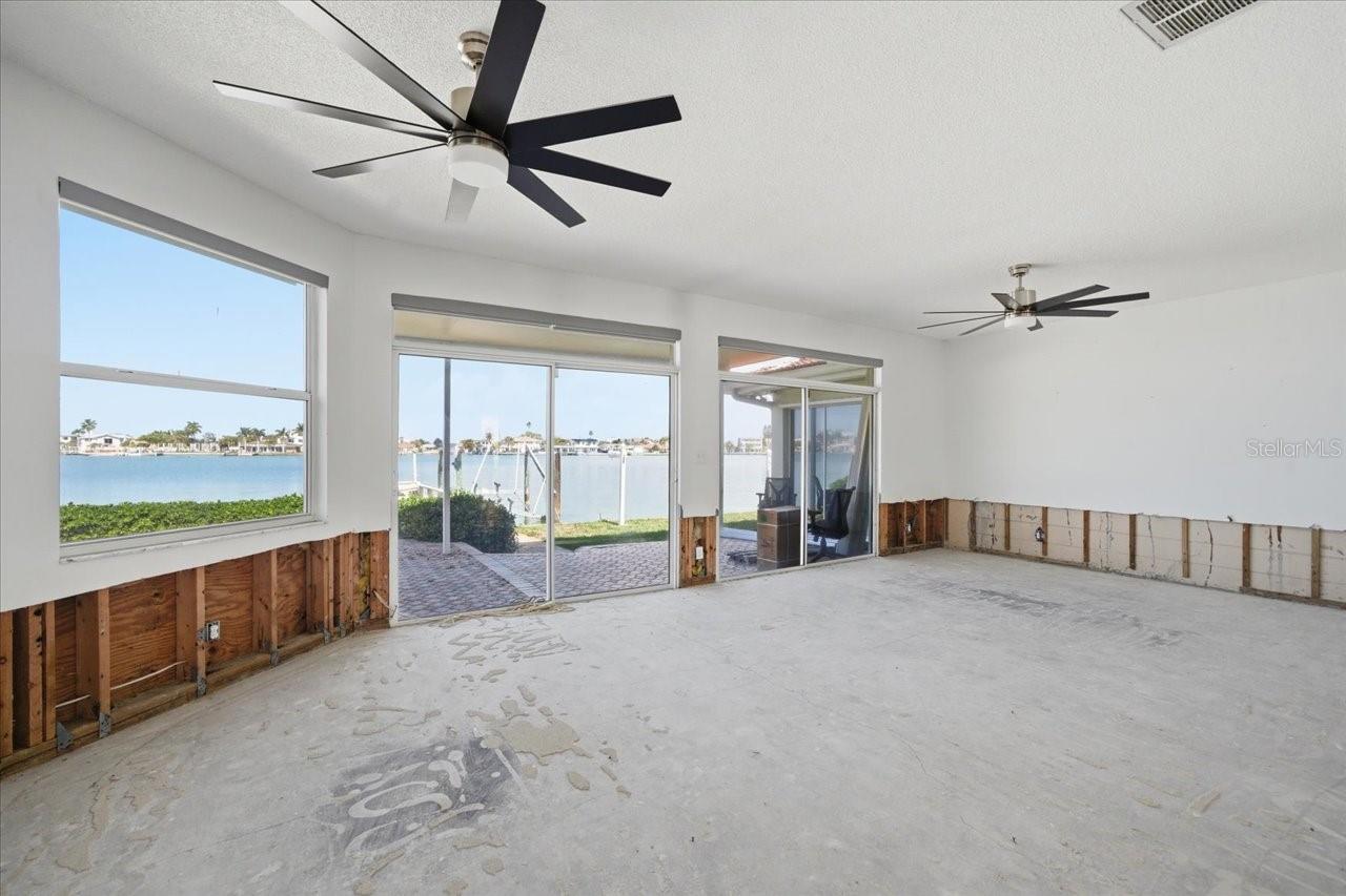 BRIGHTWATER BEACH ESTATES 1ST ADD - Residential