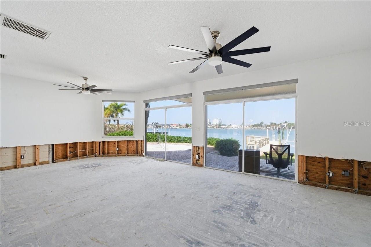 BRIGHTWATER BEACH ESTATES 1ST ADD - Residential